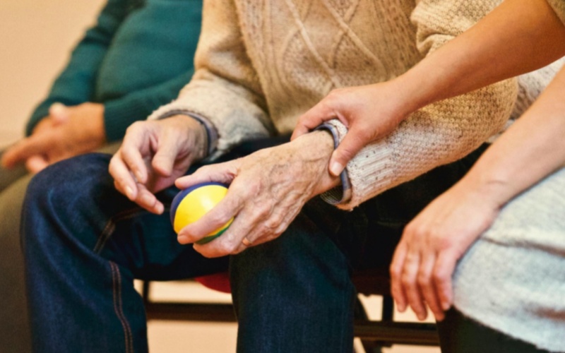 【Laiwo Medical: Knowledge Sharing: 】Double Ninth Festival, giving elders a different kind of health care