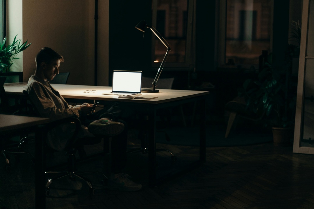 【莱沃医疗：知识分享】情绪绷太紧，身体在“菊部”拉响了警报